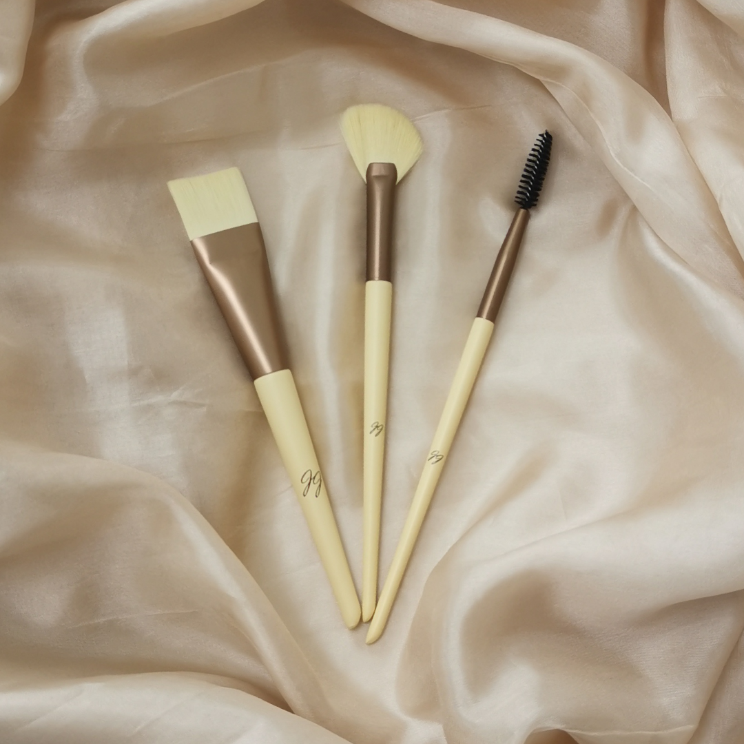 Makeup Brush Multifunctional Kit 3 Pieces.