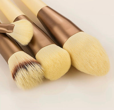 Makeup Brush Foundation & Powder Kit 3 Pieces.